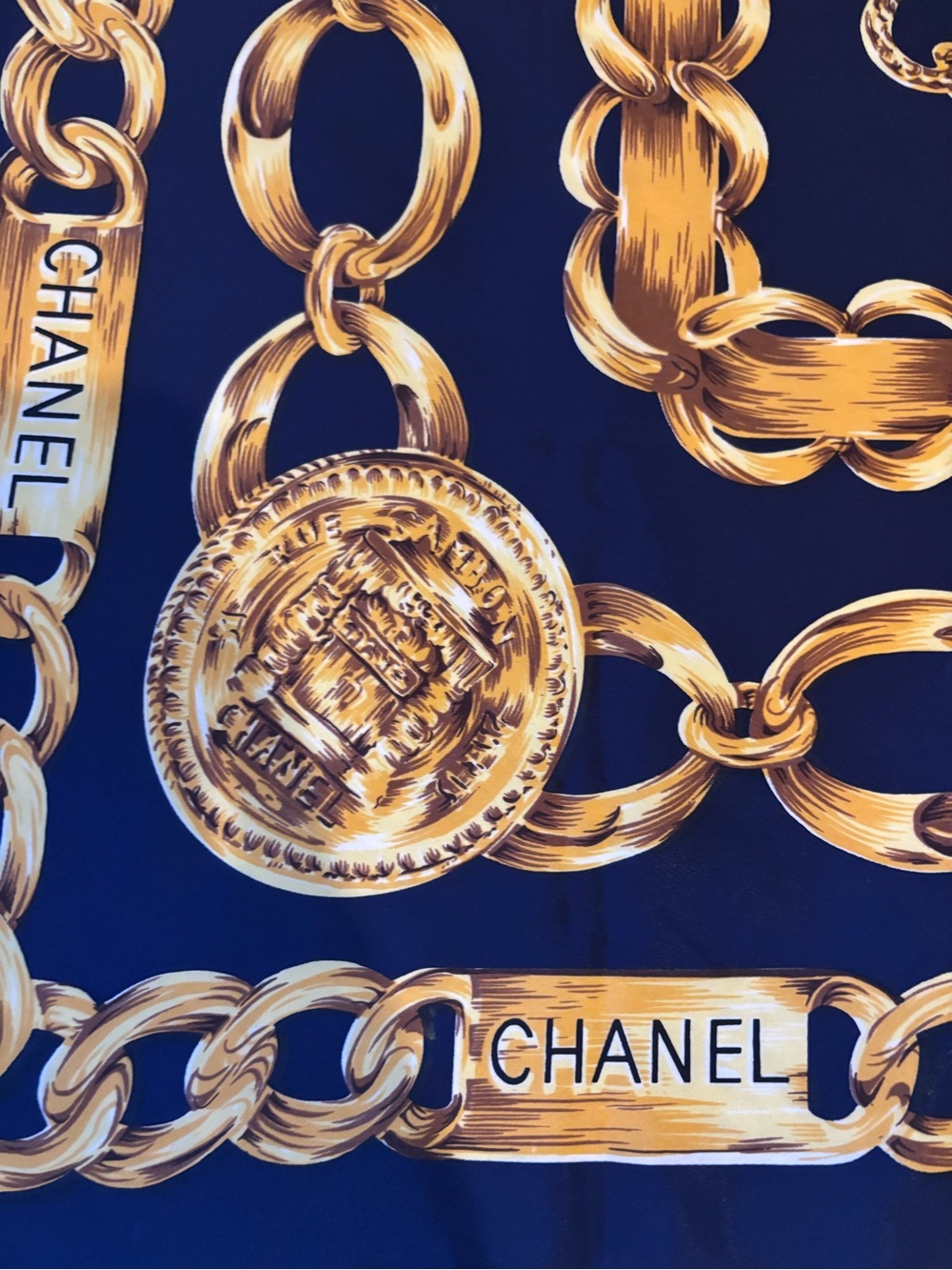 Authentic CHANEL Chain Print Silk Scarf Navy Blue Gold CC Logo Rue Cambon Paris - Picture 3 of 8